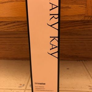 Mary Kay 3 in 1 Cleanser Normal to oily